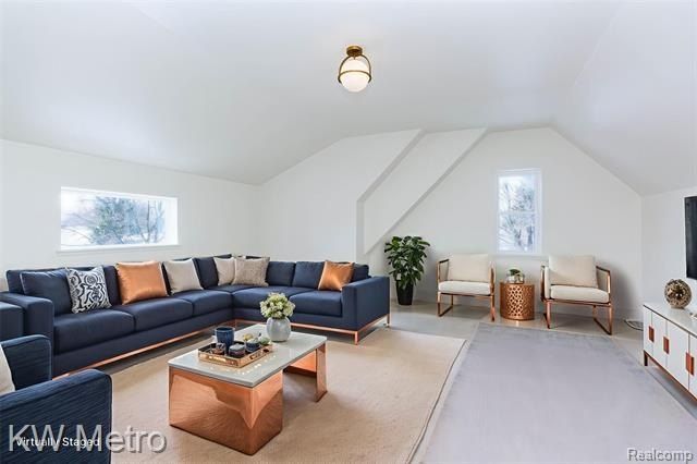 207 S Wilson Avenue. Royal Oak, MI 48067