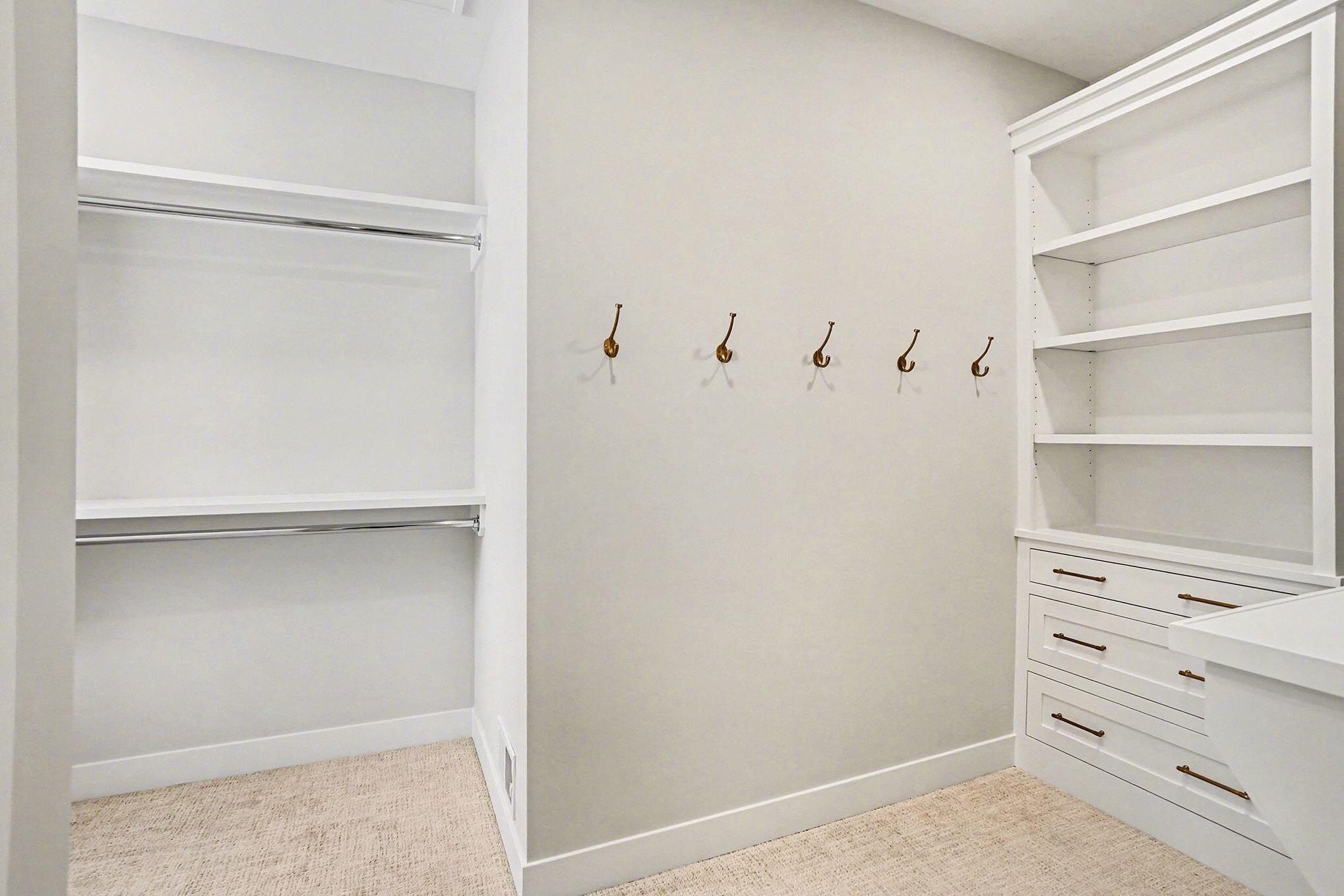 14805 Crest View Court. South Haven, MI 49090