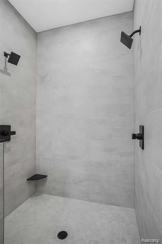 9161 Copper Ridge Drive. Davison, MI 48423