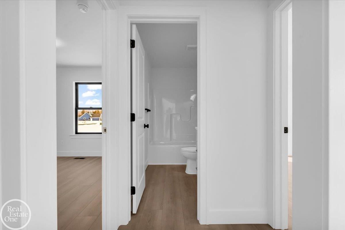 252 Shelldrake. Saint Clair, MI 48079