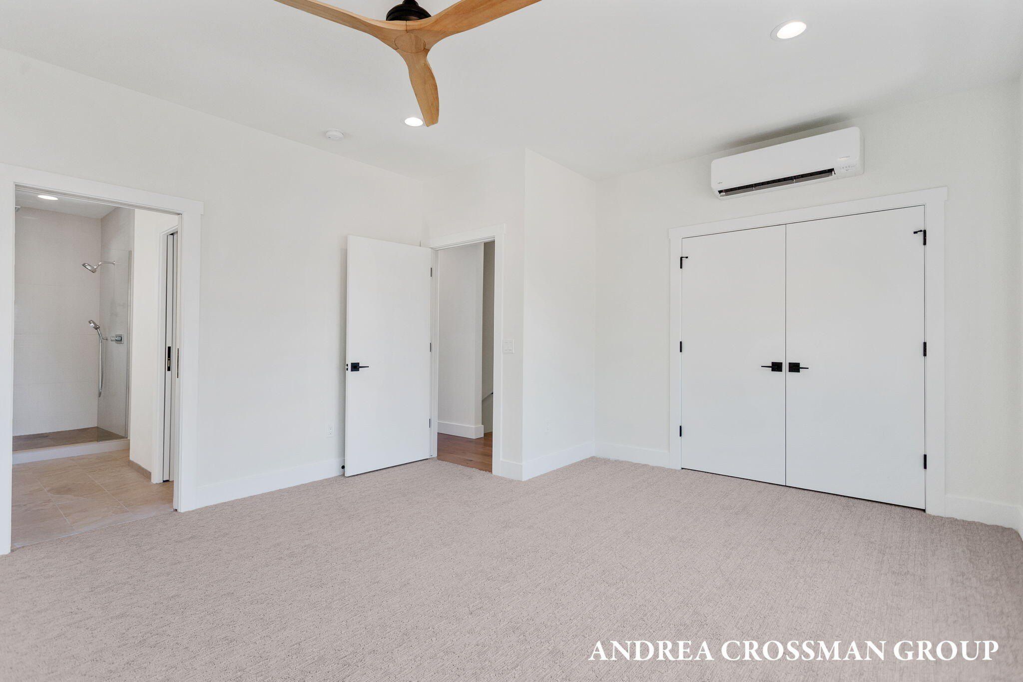 1 Bailey Avenue Unit 1. South Haven, MI 49090