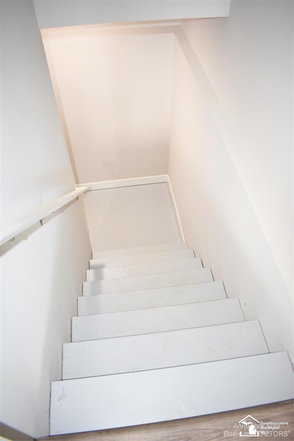 716 Jackson. Milan, MI 48160