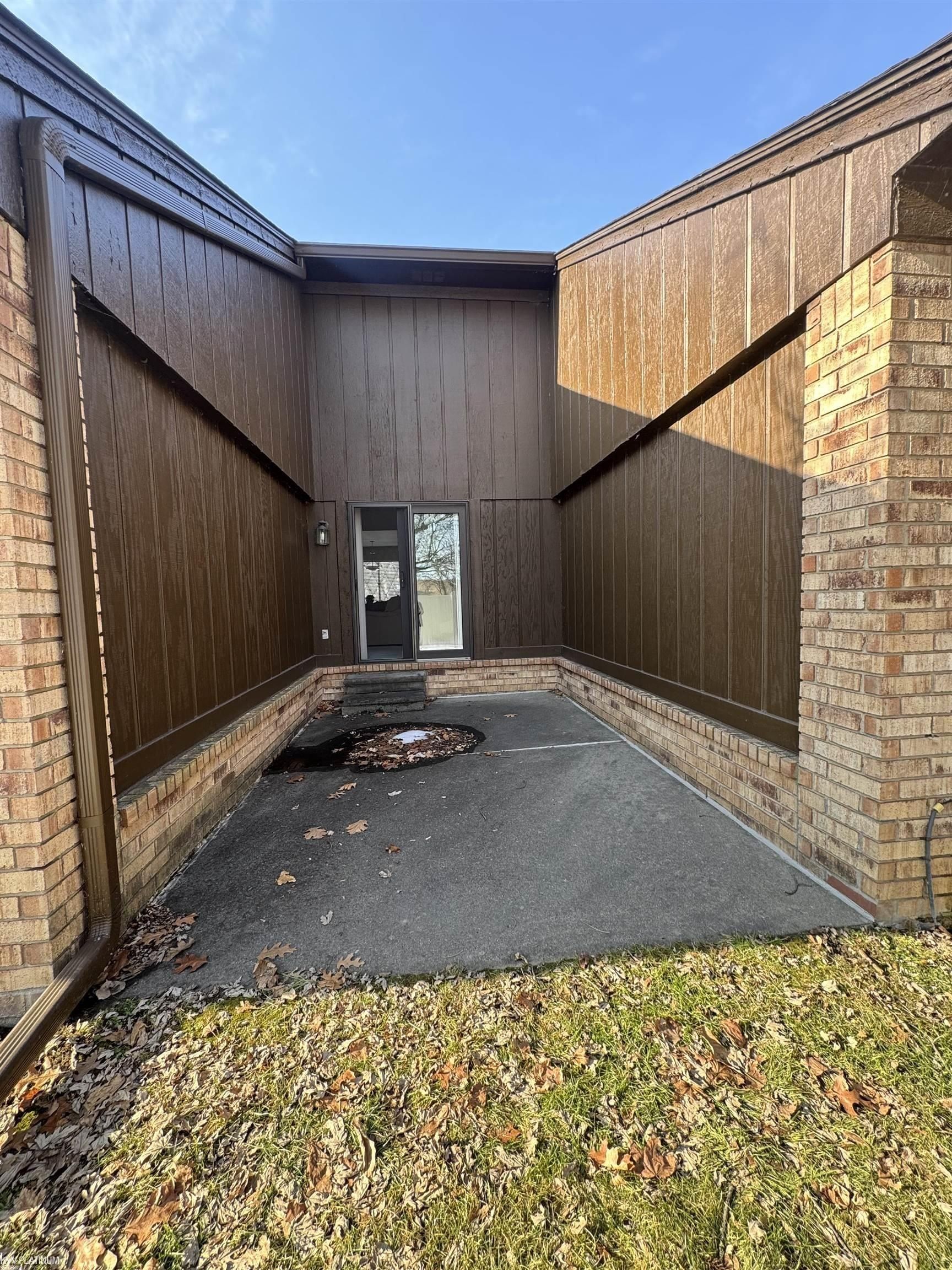 38562 Moravian. Clinton Township, MI 48036