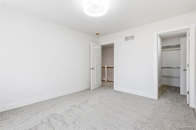 26827 Alma Street. Chesterfield, MI 48051