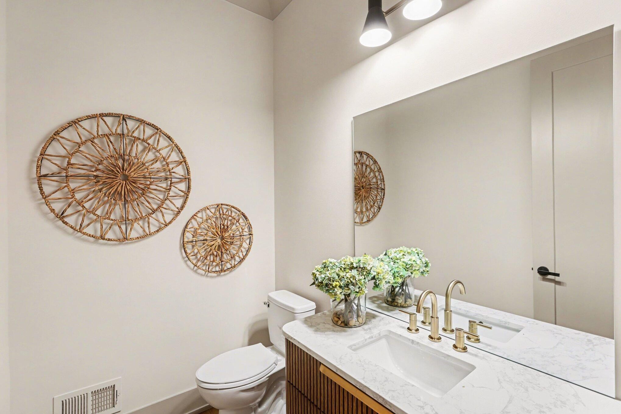 13958 Arthur Court. Washington, MI 48094