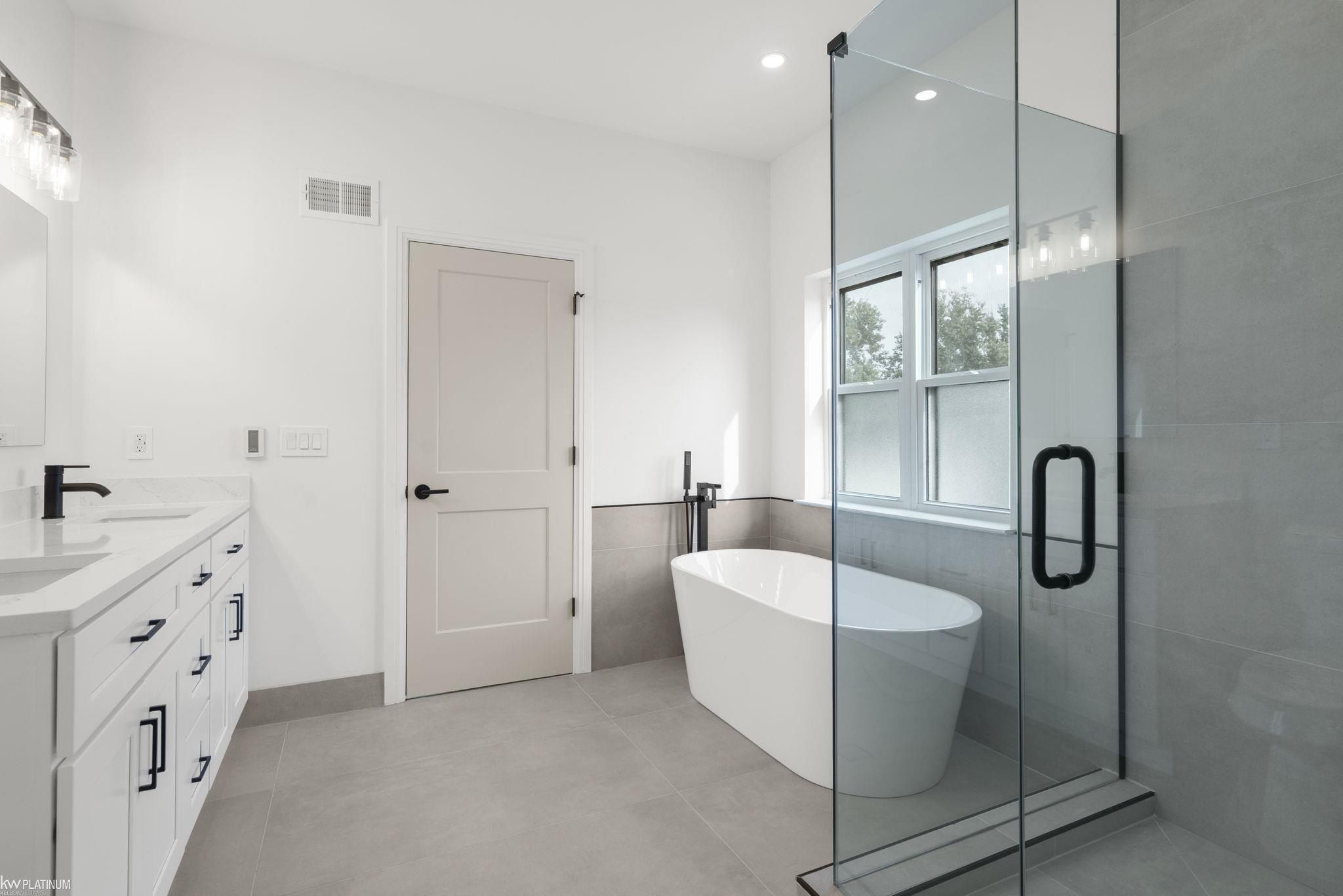 7424 Dyke. Clay, MI 48001