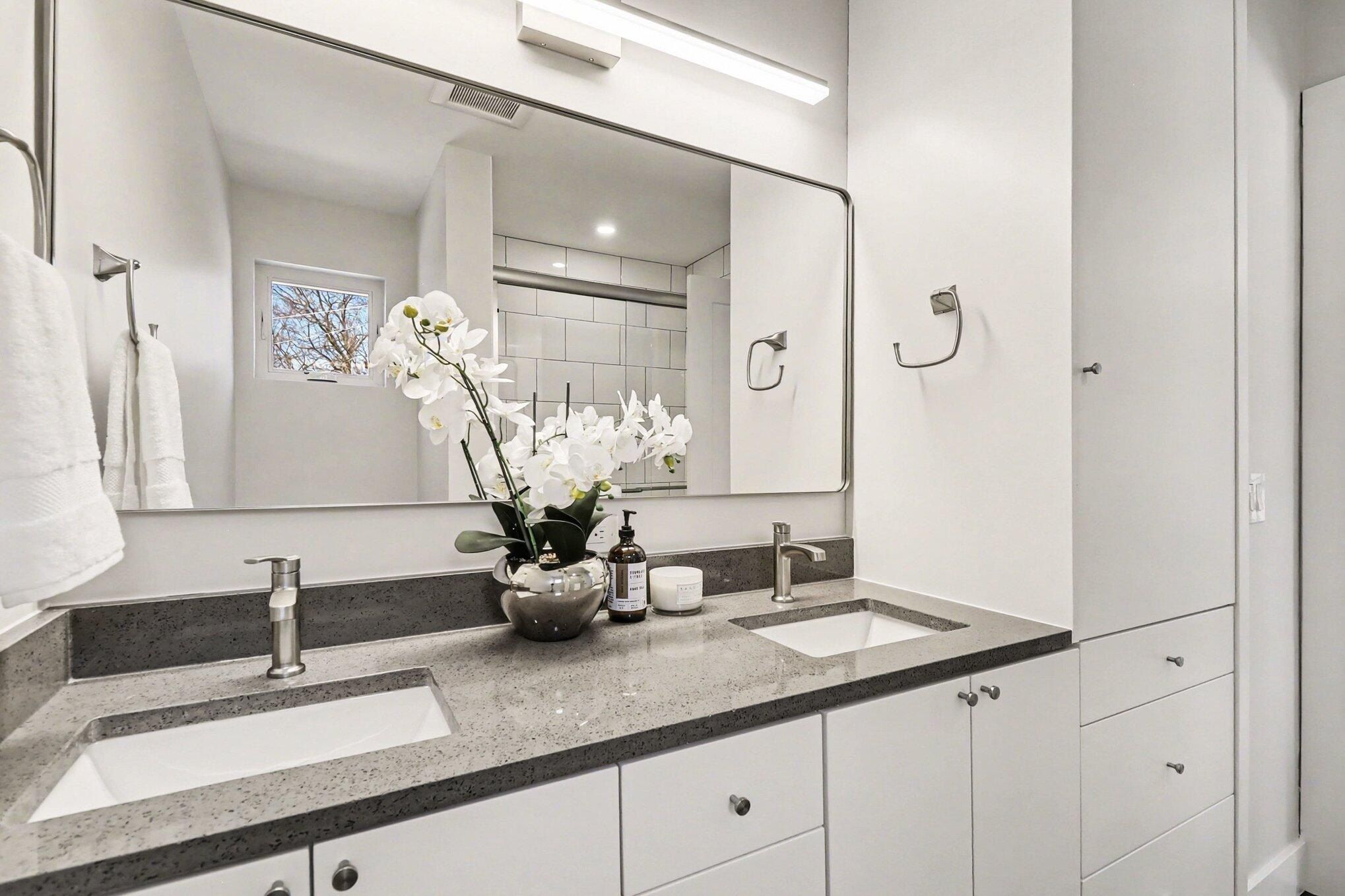 209 Sunset Road. Ann Arbor, MI 48103