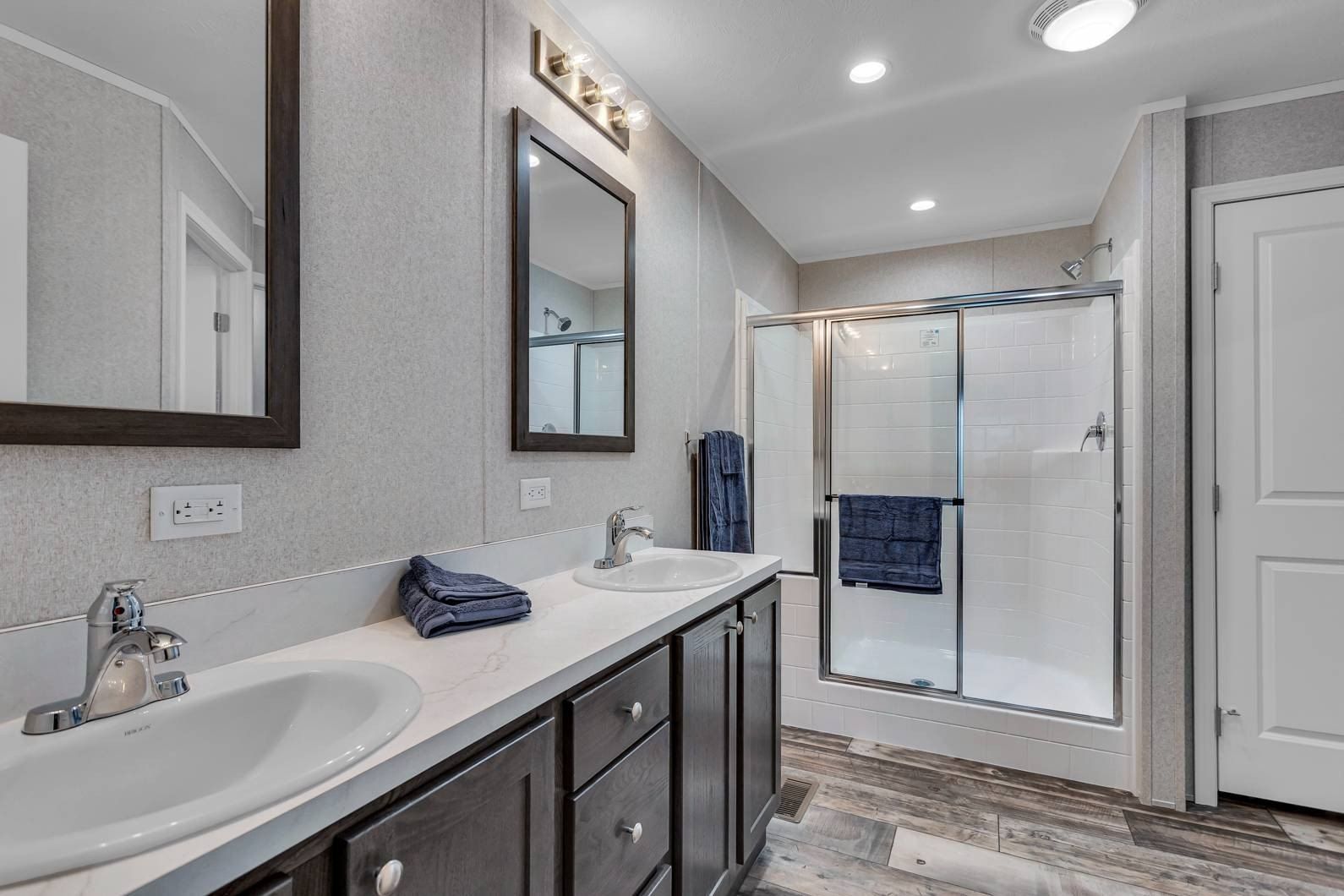 177  Newbury. Adrian, MI 49221