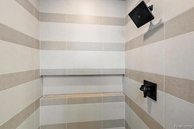 67736 Overlook Trail. Washington, MI 48095