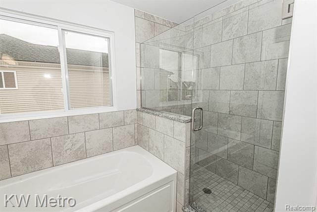 2728 John Bartley Circle. Sterling Heights, MI 48310