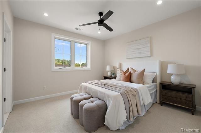 386 Notre Dame Street. Grosse Pointe, MI 48230