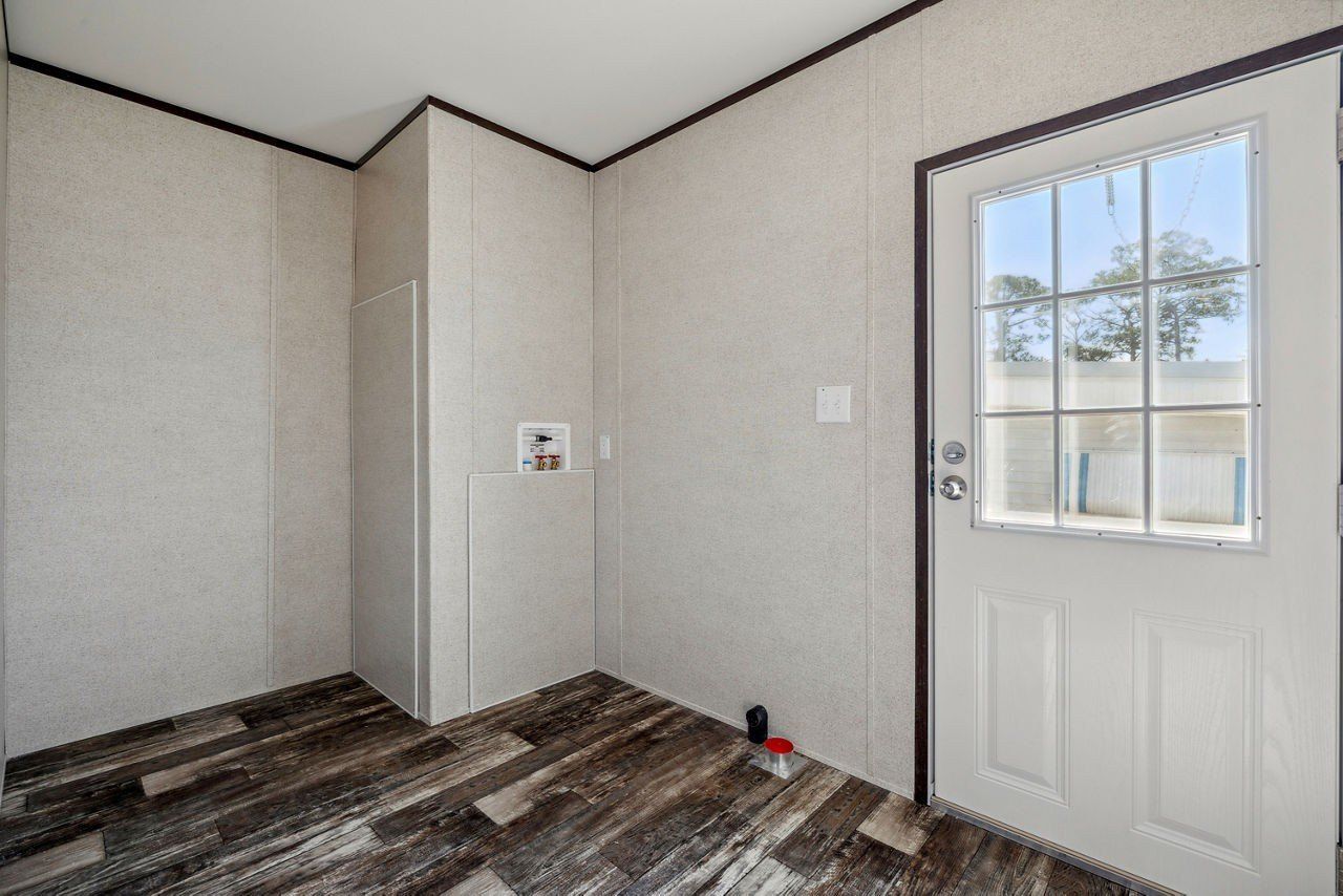 3221 Willow. Kalamazoo, MI 49004