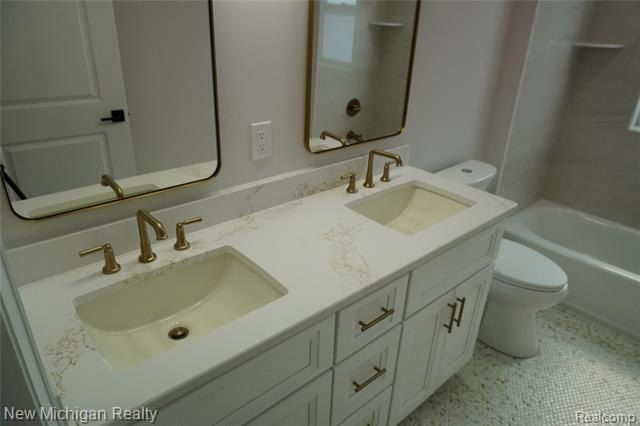 3653 Phillips Avenue. Berkley, MI 48072