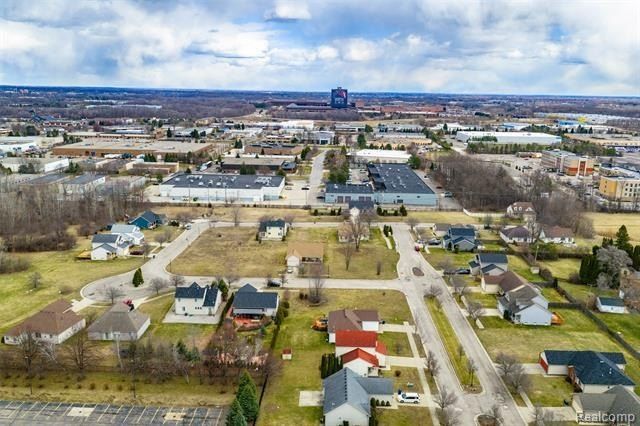 558 Boyd Street. Pontiac, MI 48342