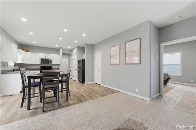 4332 Bridgeport Court. Inkster, MI 48141