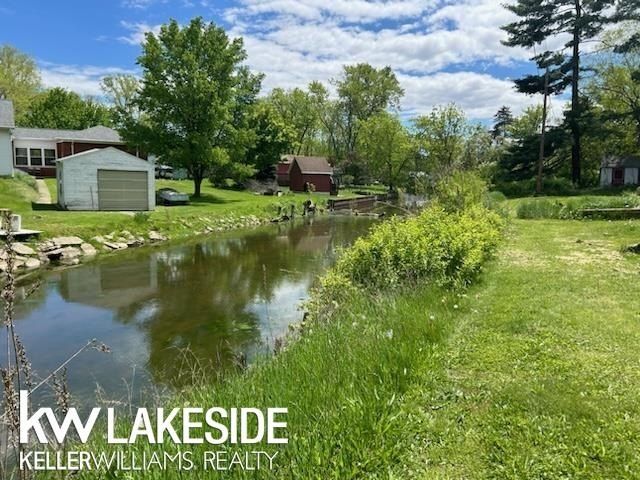 0 River. East China, MI 48054