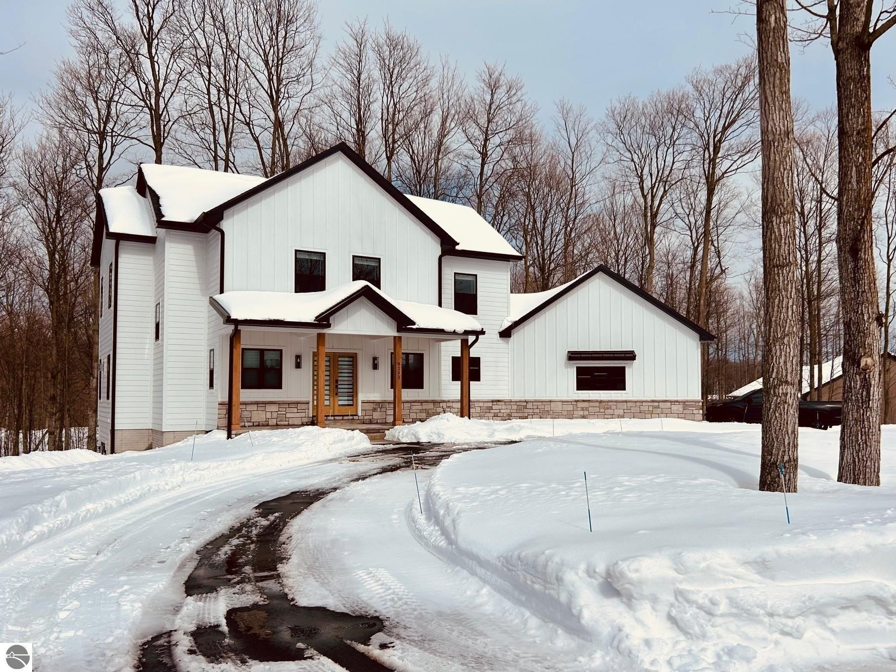 8293 Boca Vista Trail. Traverse City, MI 49684