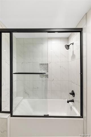 2182 Buckingham Avenue. Birmingham, MI 48009