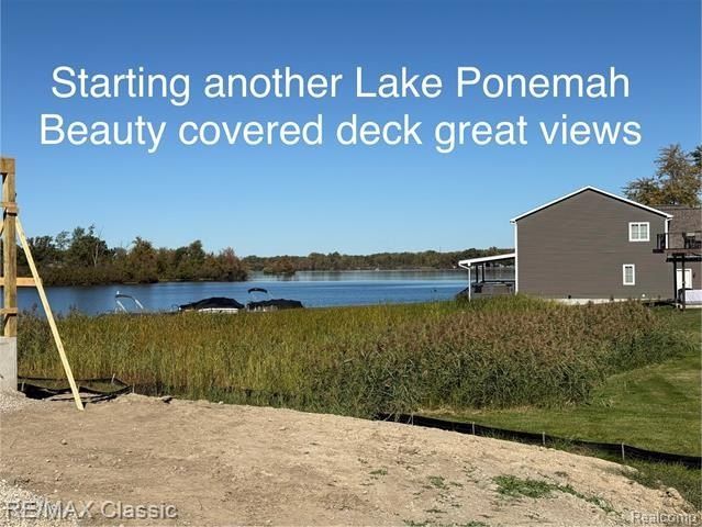 3482 Ponemah Drive. Fenton, MI 48430
