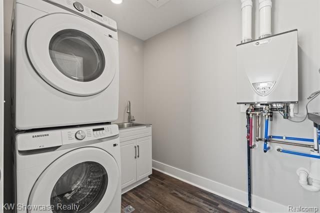 9090 Buckingham Street. White Lake, MI 48386