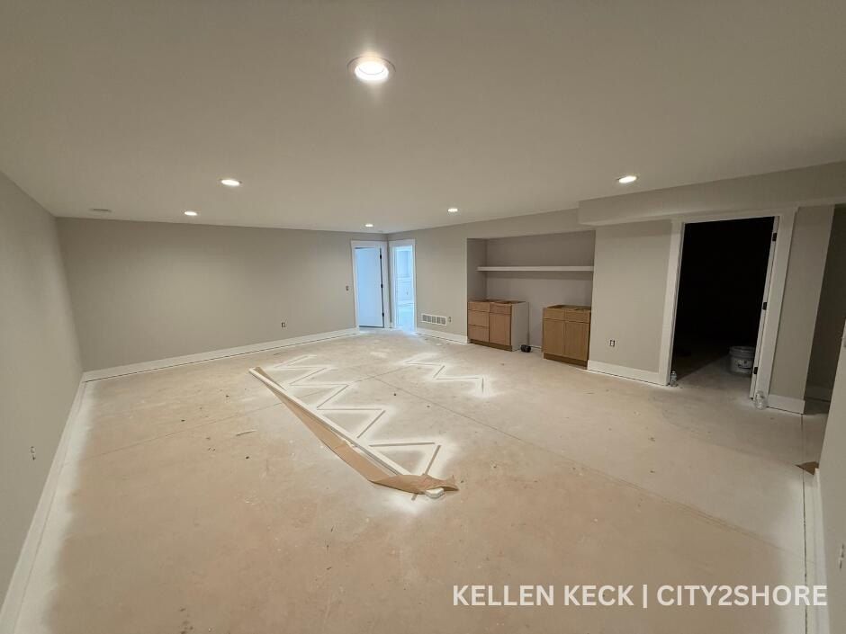 11325 Bancroft Way Se. Alto, MI 49302