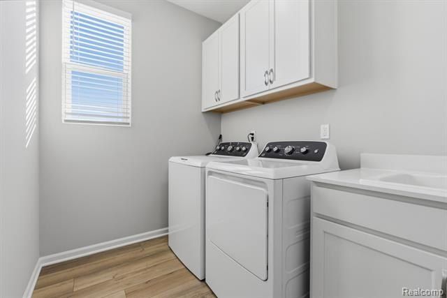 50682 Beckett Court. Macomb, MI 48044