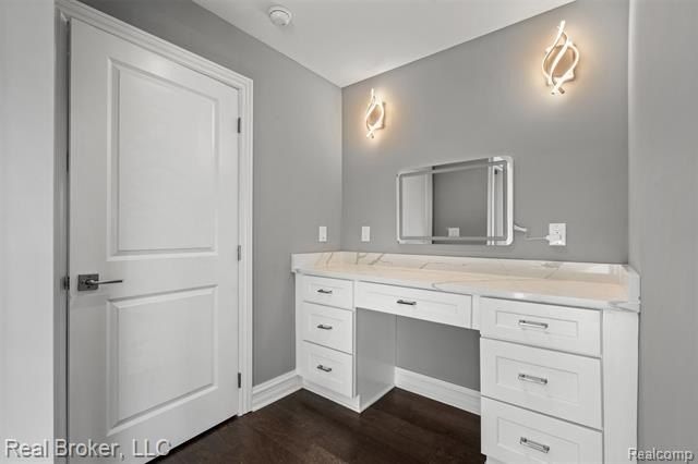 38165 Cherry Lane. Harrison Township, MI 48045