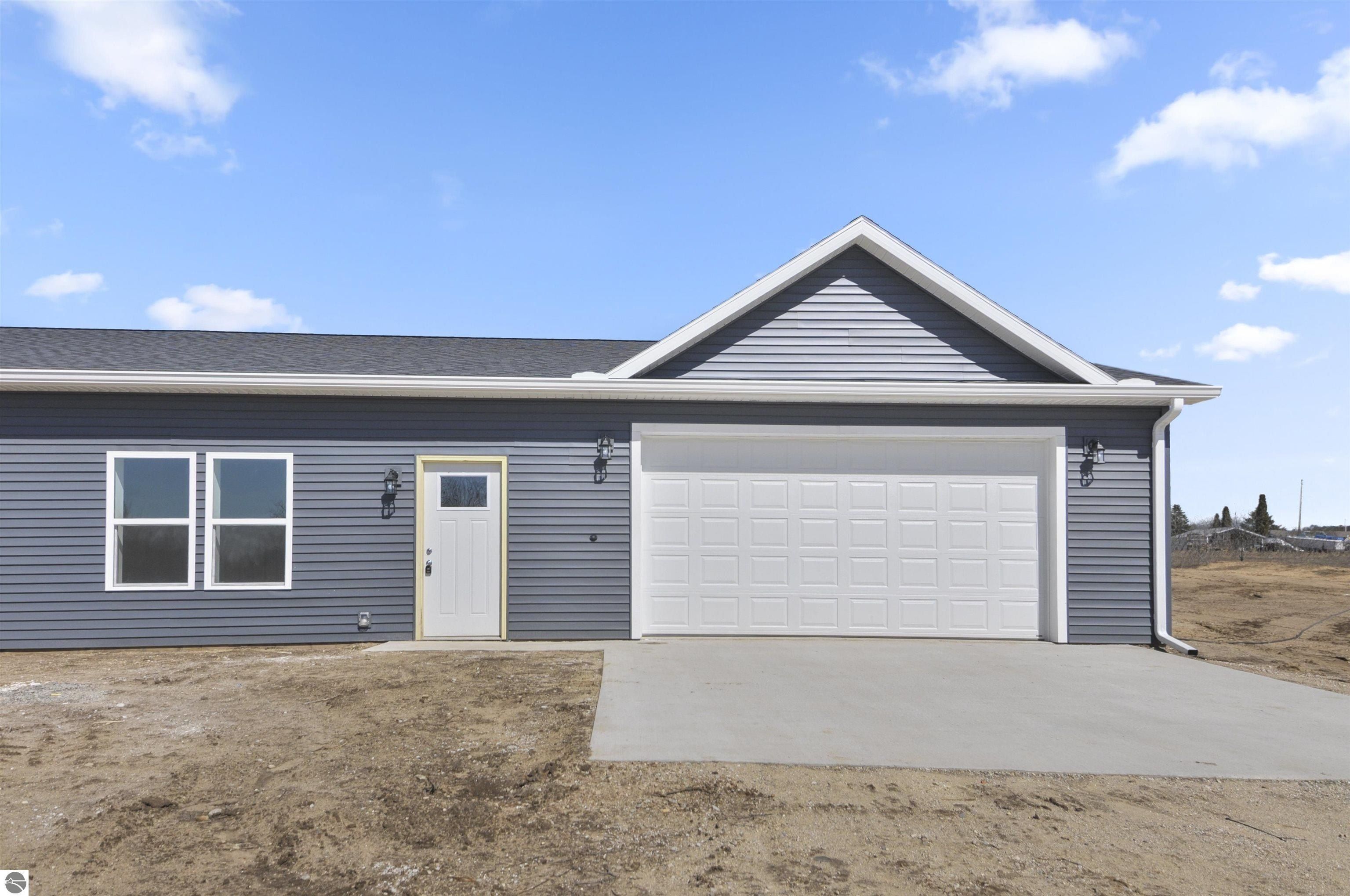 11351 Lakeshore Drive. Buckley, MI 49620