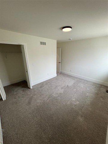 127 E Mahan Avenue. Hazel Park, MI 48030