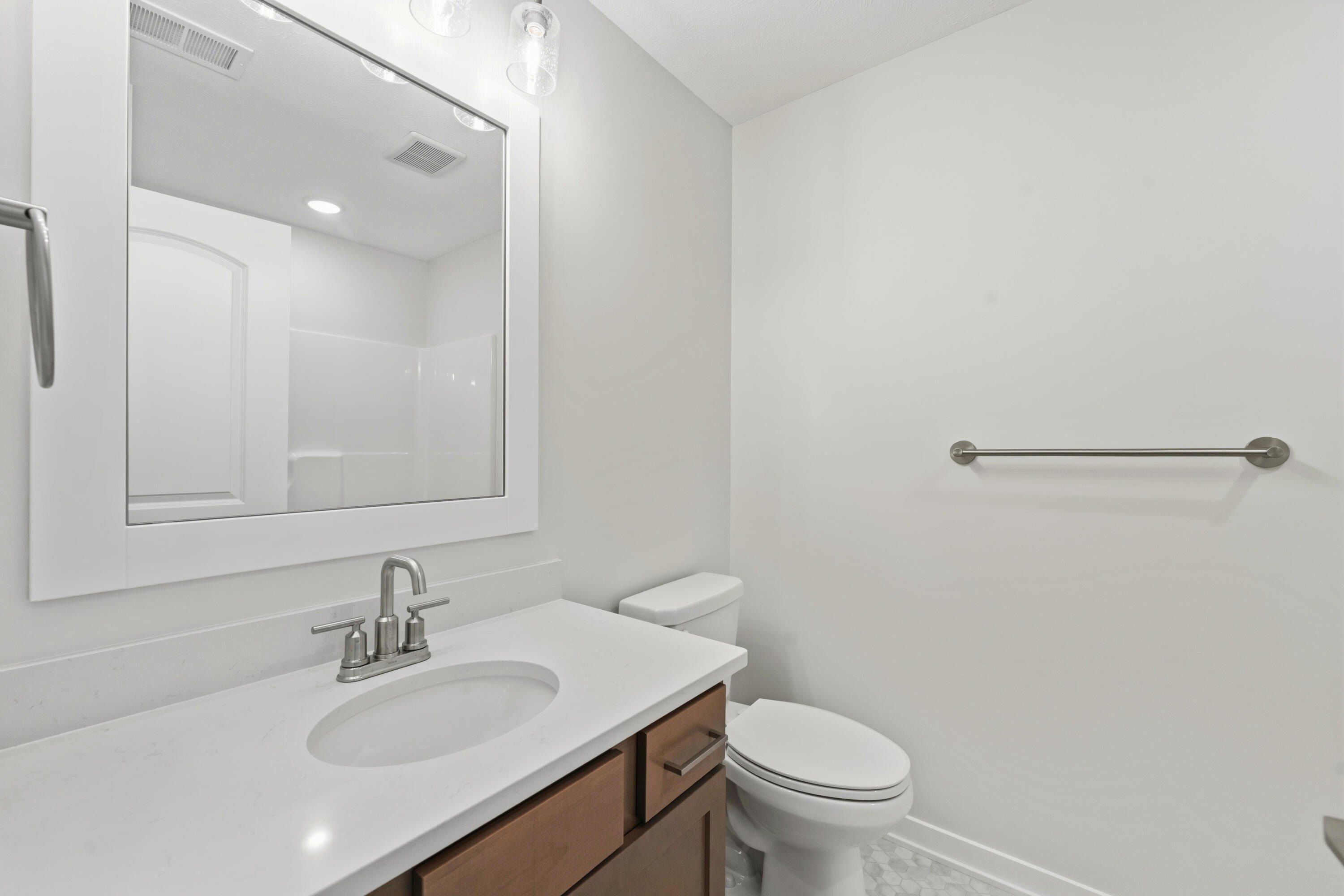 908 Indiana Avenue Unit 11. South Haven, MI 49090