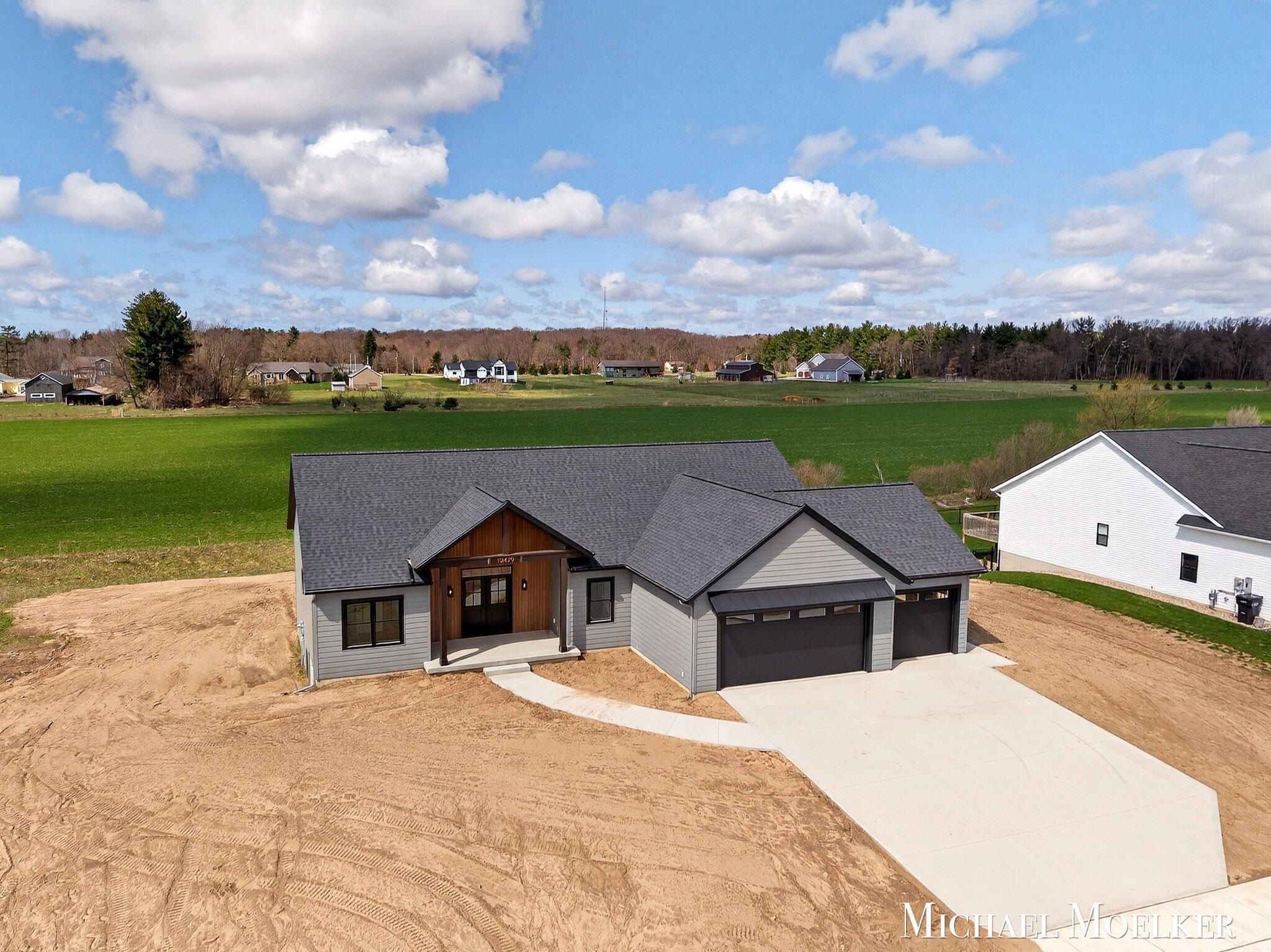 12479 Nora Court. Allendale, MI 49401
