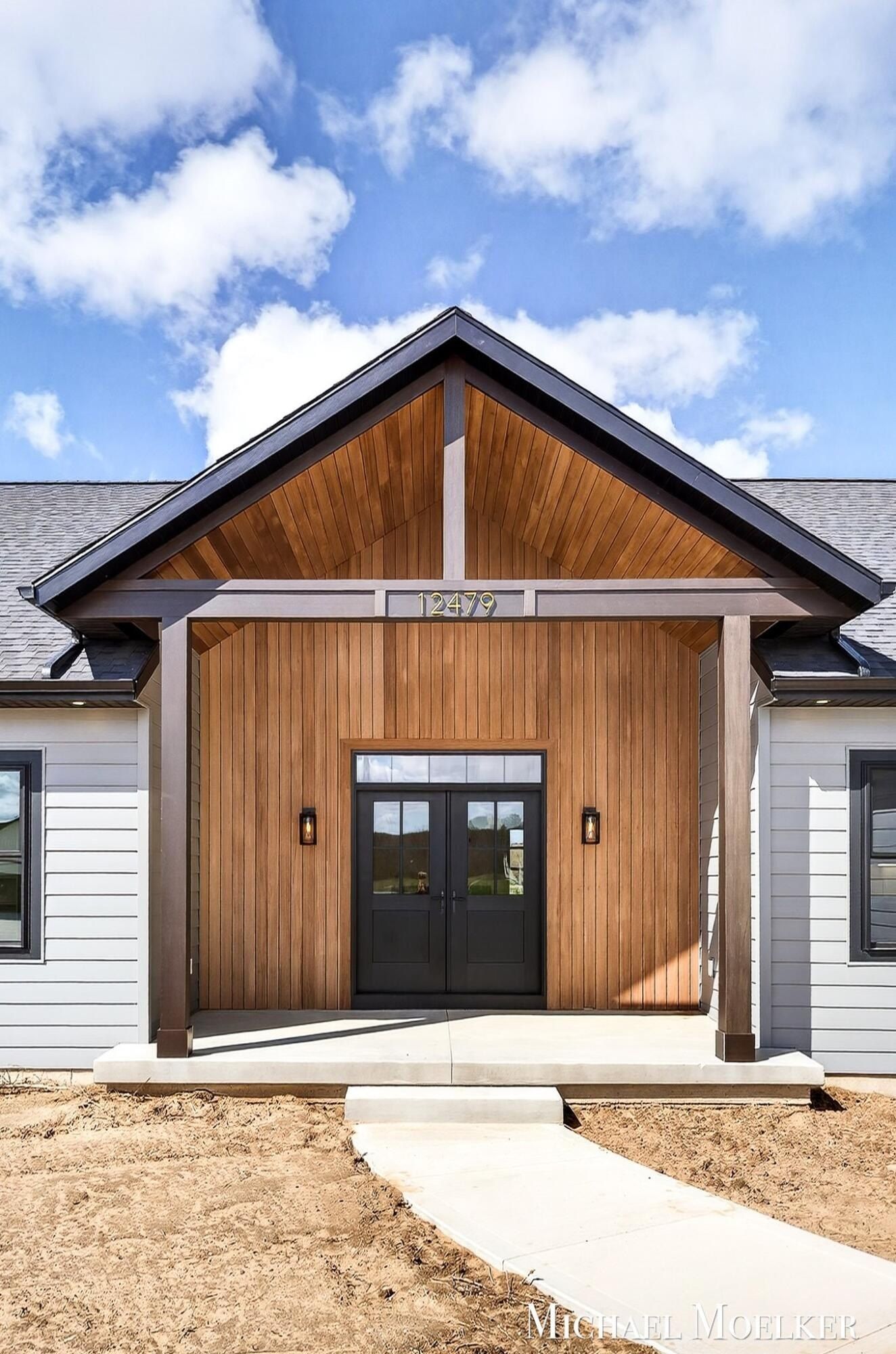 12479 Nora Court. Allendale, MI 49401