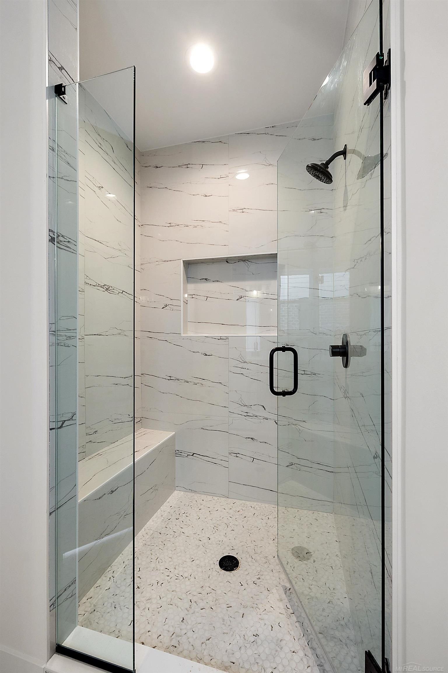 5884 Willow Grove. Troy, MI 48085