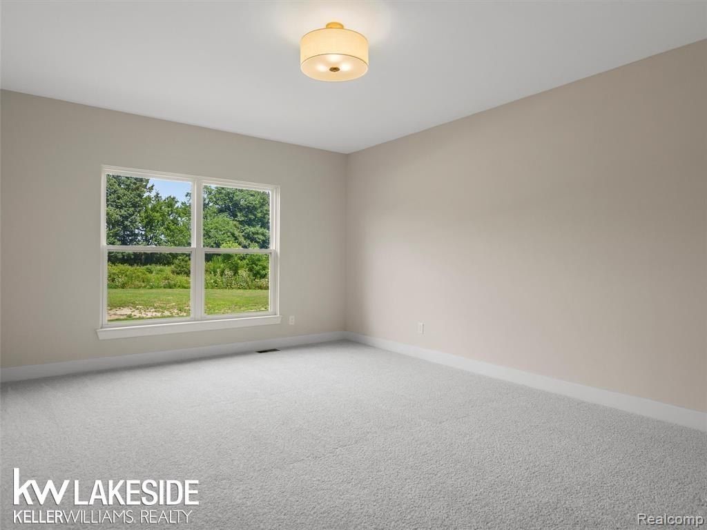 18842 Via Firenze. Macomb, MI 48044