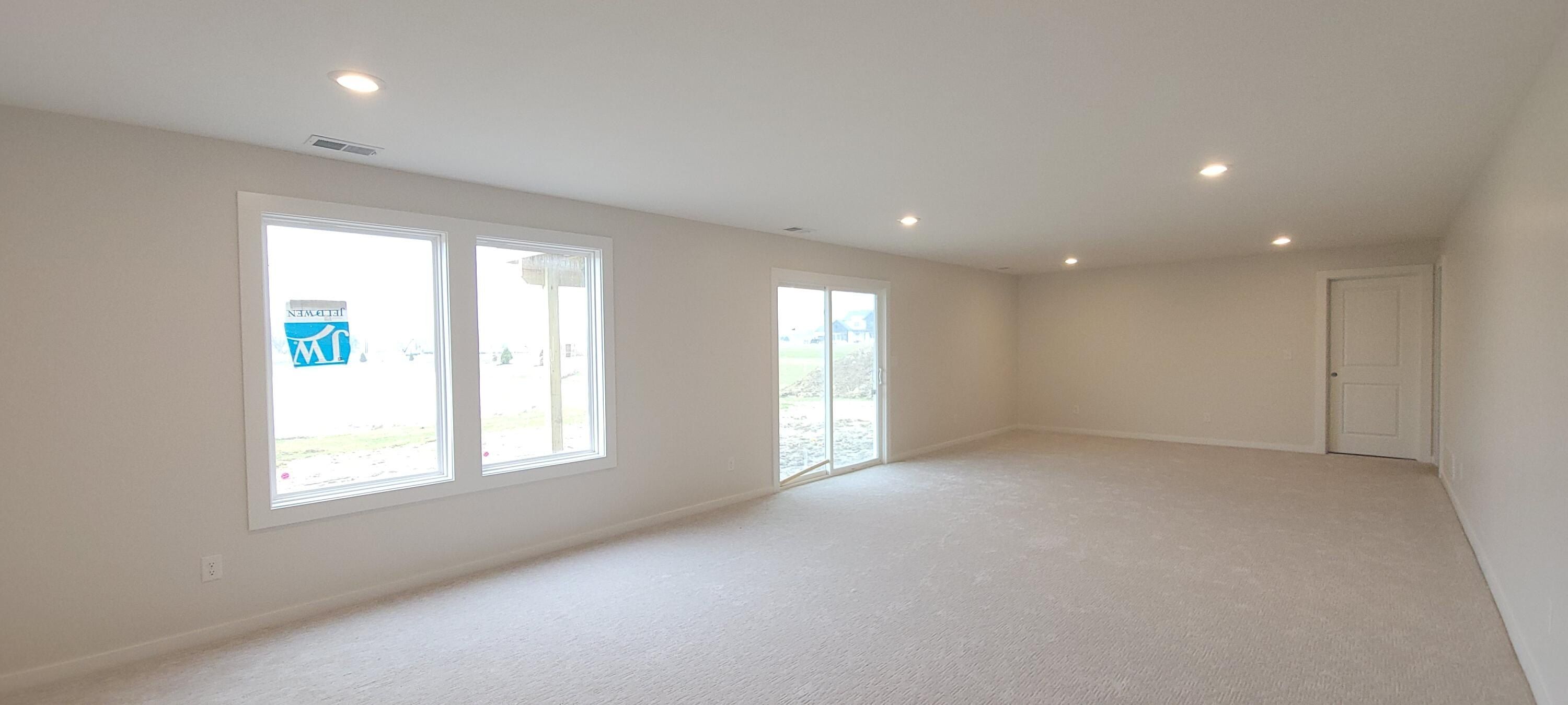 4825 Duttonvale Drive Se. Caledonia, MI 49316