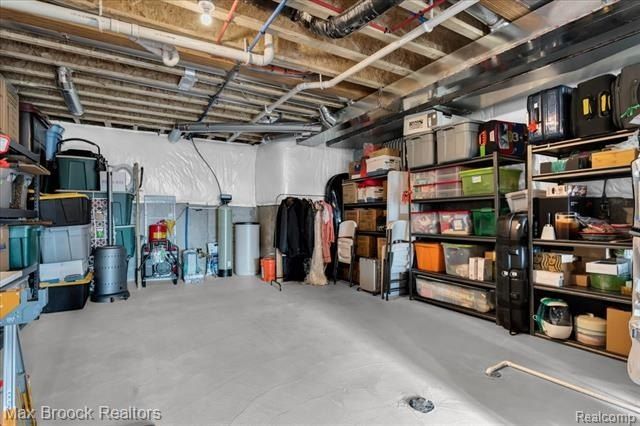 495 Cornerstone Drive. Oxford, MI 48371