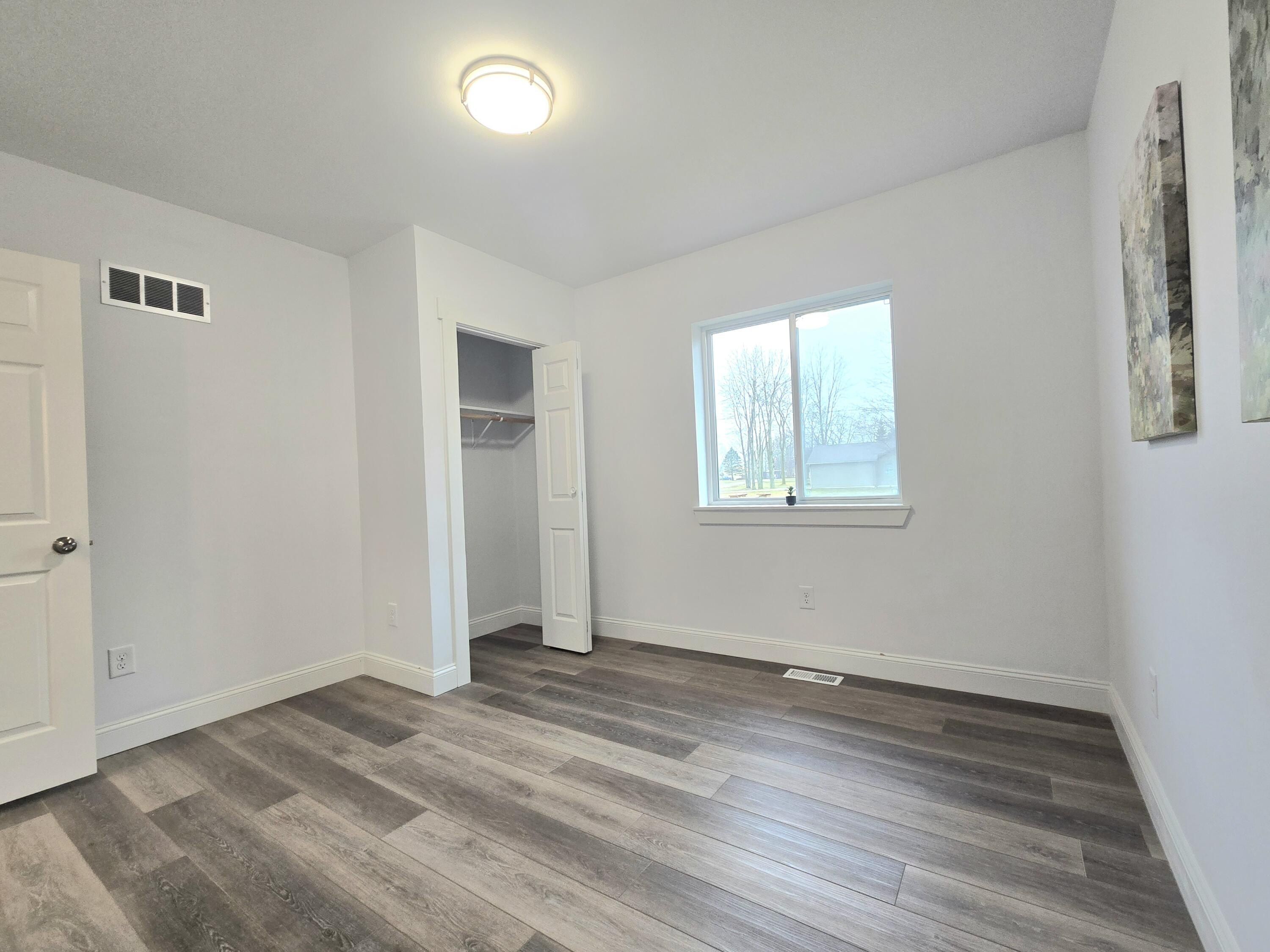 5885 73 12 Street. South Haven, MI 49090