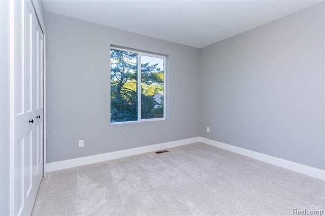 2023 Cecil Dr. Troy, MI 48083