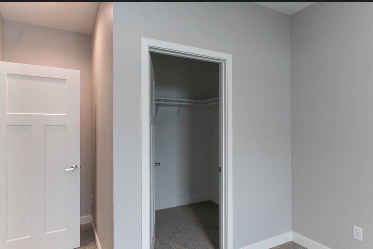 501 Fenimore Avenue. Kalamazoo, MI 49048