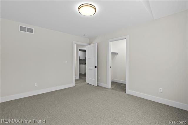 203 Mountain View Lane. Milford, MI 48381