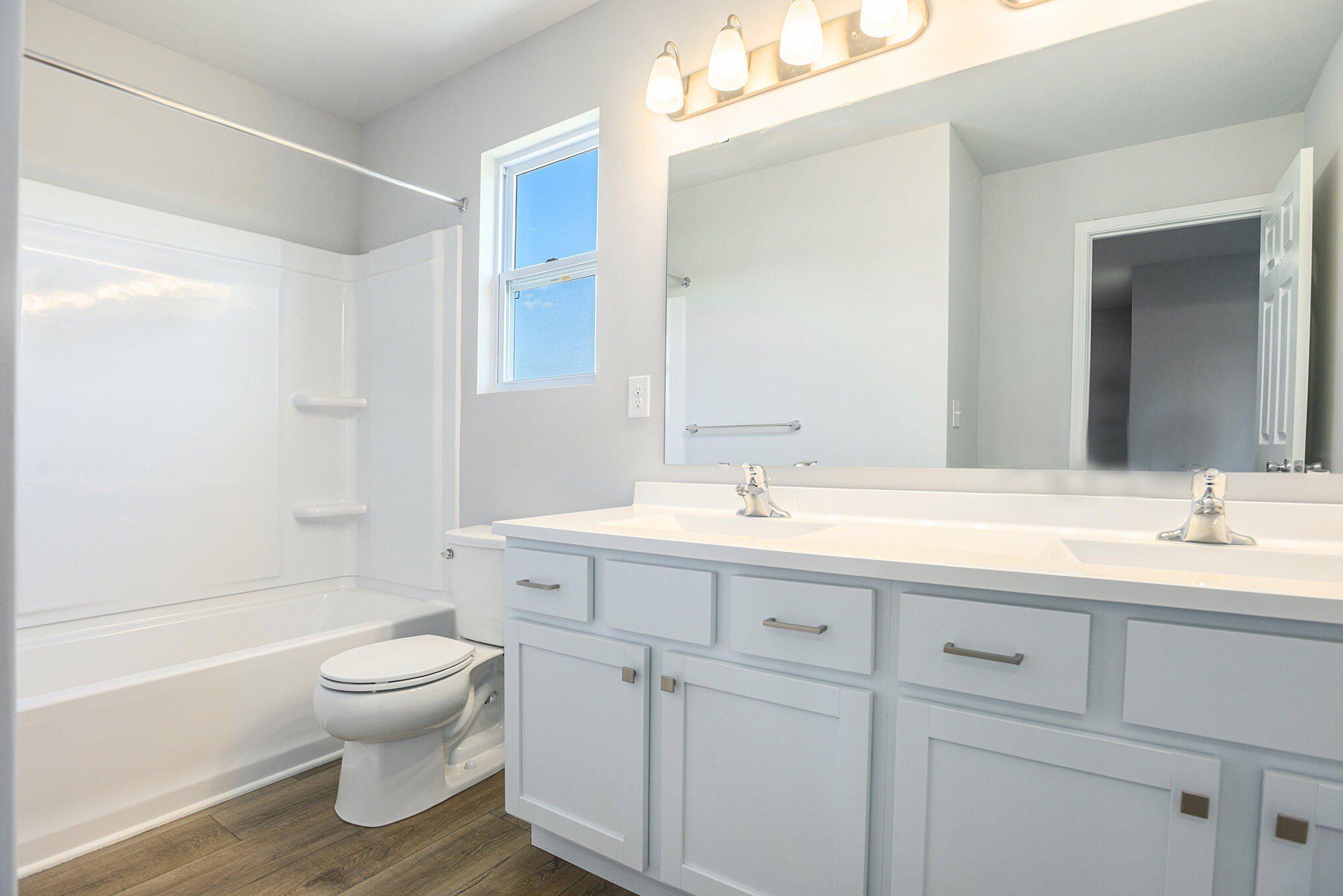 1096 Vertex Circle. Kalamazoo, MI 49009