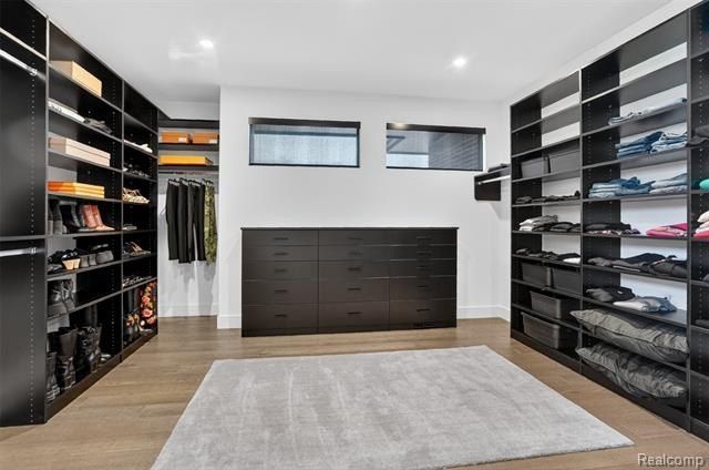 7004 Franklin Road. Bloomfield Hills, MI 48301