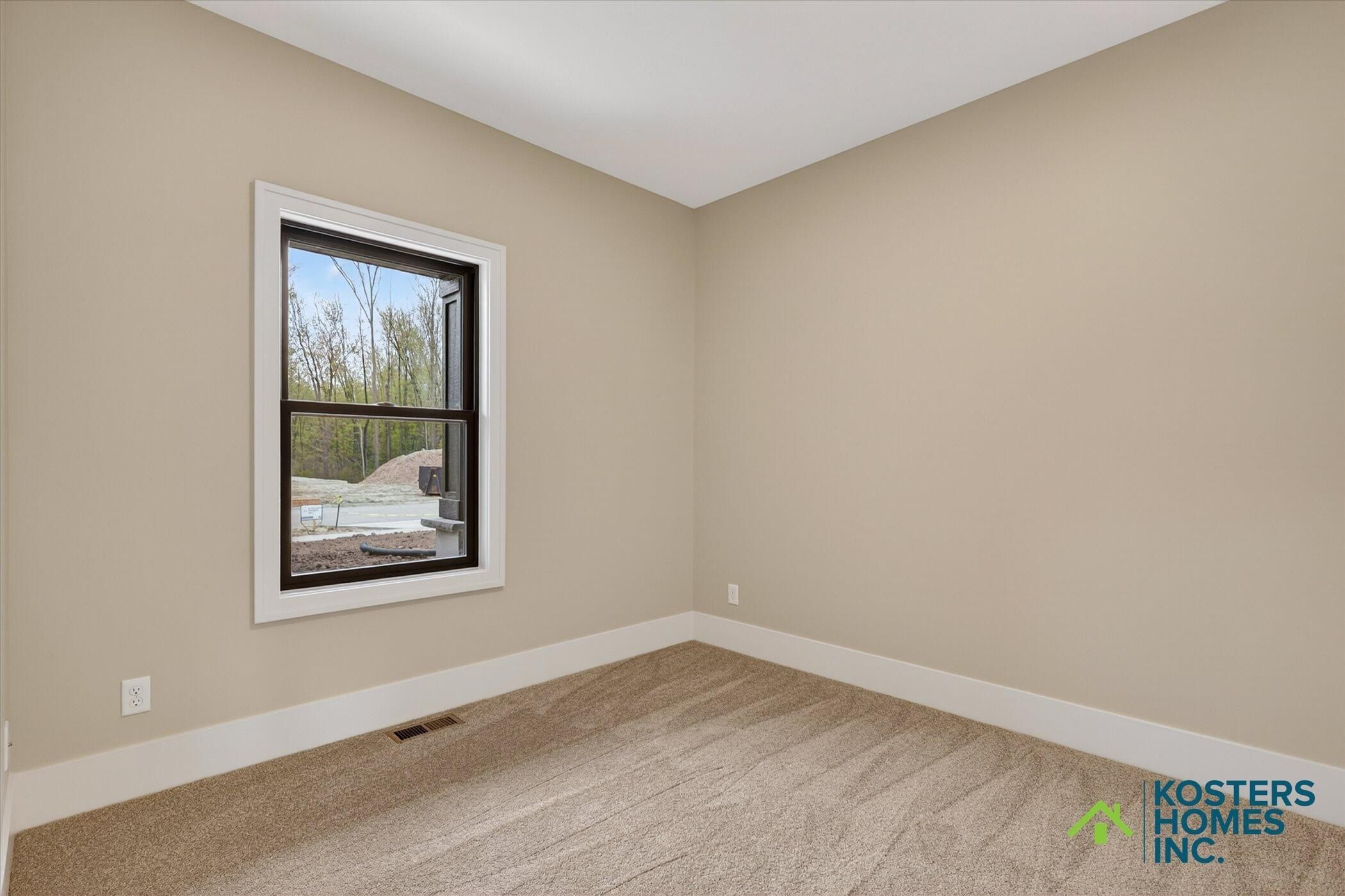 1729 Blaketon Drive Nw. Grand Rapids, MI 49534