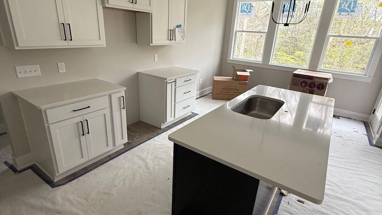 6841 Loggers Ridge Run Se. Caledonia, MI 49316