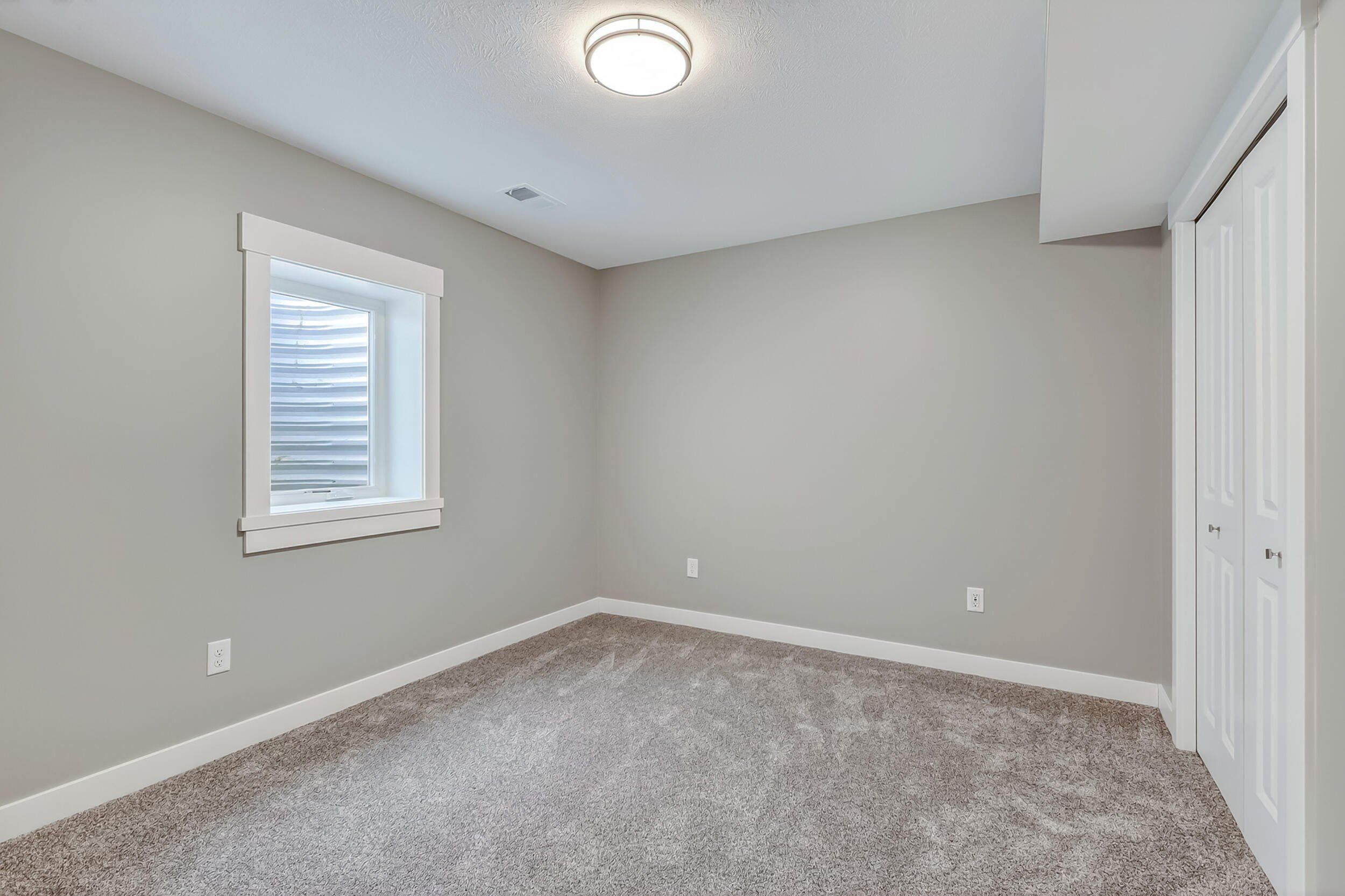 256 Stonecrest Drive. Shelby, MI 49455