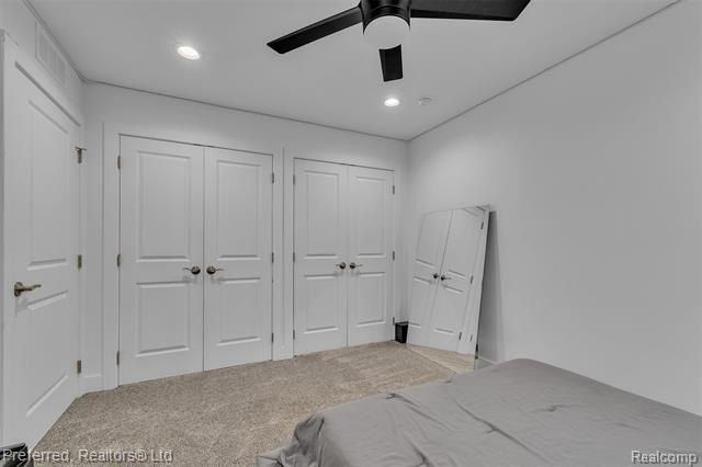 5264 Cooley Lake Road. Waterford, MI 48327