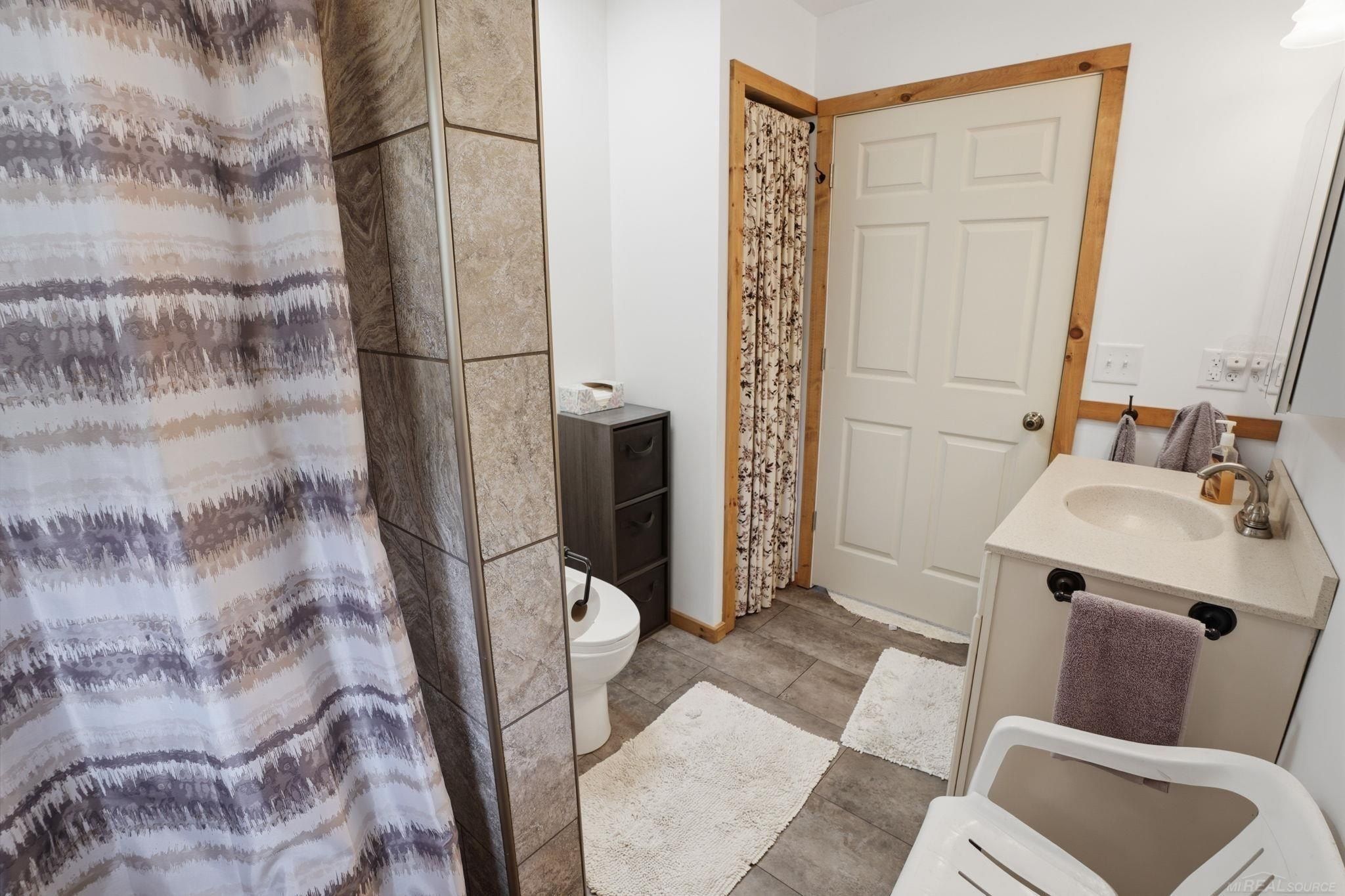 4742 Old Plank. Onondaga, MI 49264