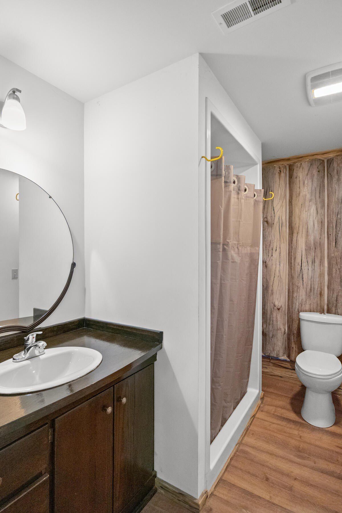 2538 S Van Wagoner Avenue. Hesperia, MI 49421