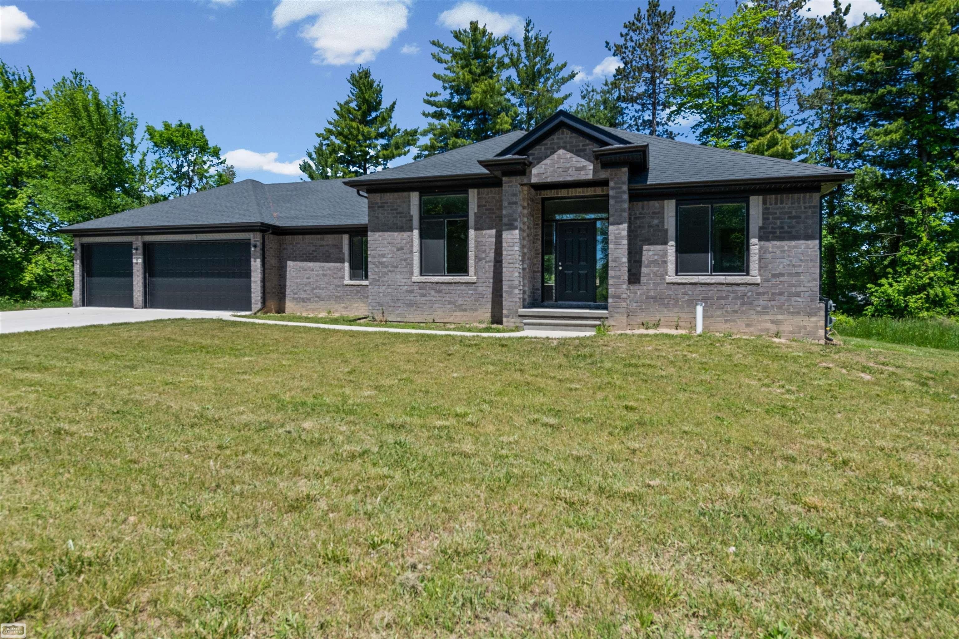 3702 N Athanasia Way. Fort Gratiot, MI 48059