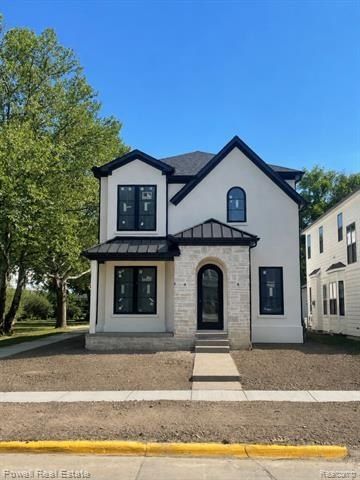 1998 Hazel Street. Birmingham, MI 48009